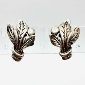 STERLING SILVER 925 Vintage Mid Century Screw Back Classic Leaf cluster Earrings